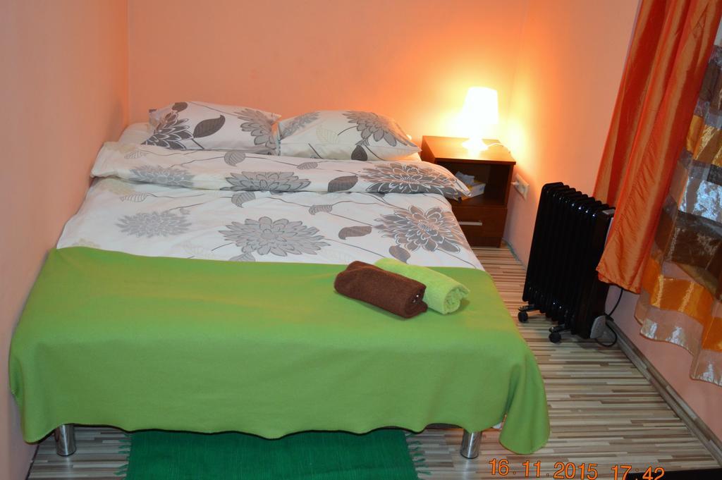 Honey Hostel Krasków Εξωτερικό φωτογραφία