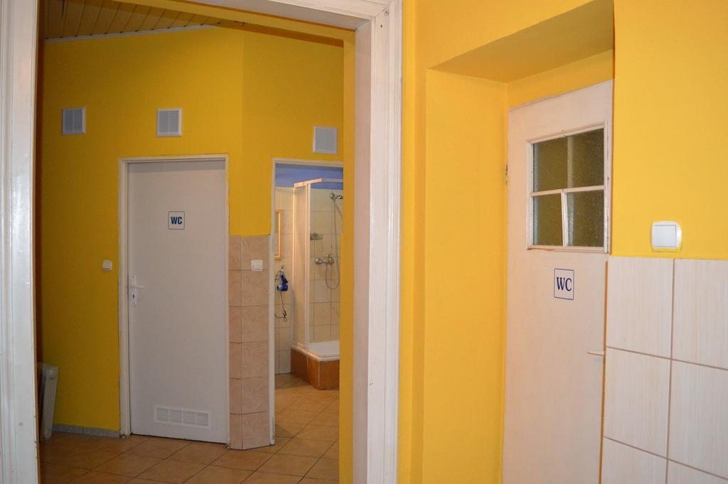 Honey Hostel Krasków Εξωτερικό φωτογραφία