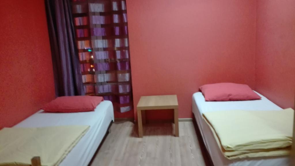 Honey Hostel Krasków Εξωτερικό φωτογραφία